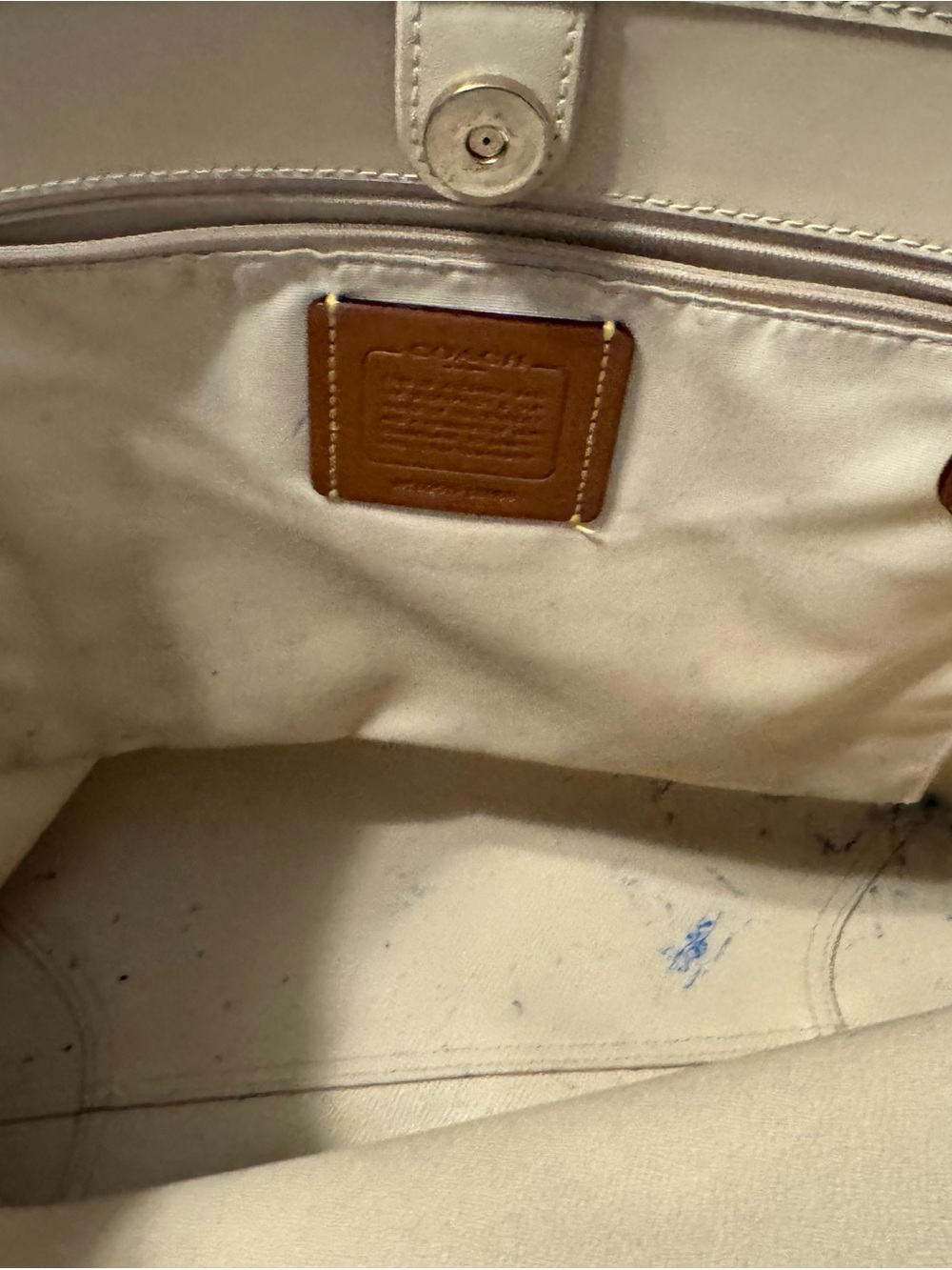 Gorgeous Elegant Statement Bag - Coach City Tote Signature Canvas Chalk Cream - Picture 10 of 14